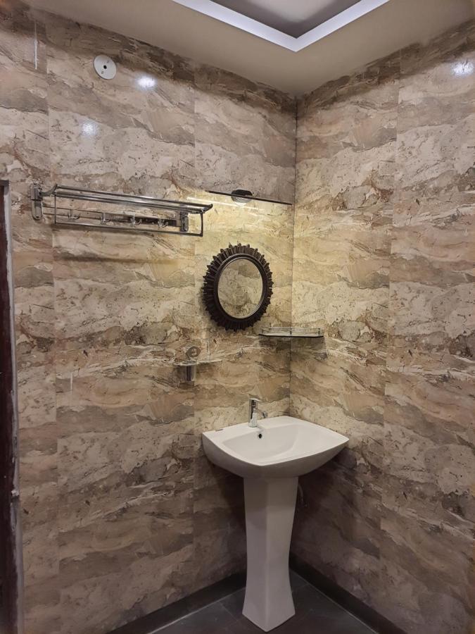 Divine Hotel & Banquet Hall Bhopal Bagian luar foto