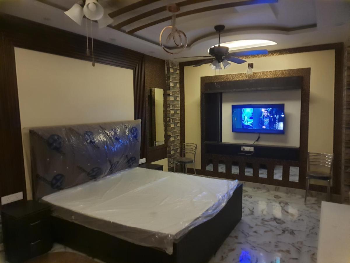 Divine Hotel & Banquet Hall Bhopal Bagian luar foto