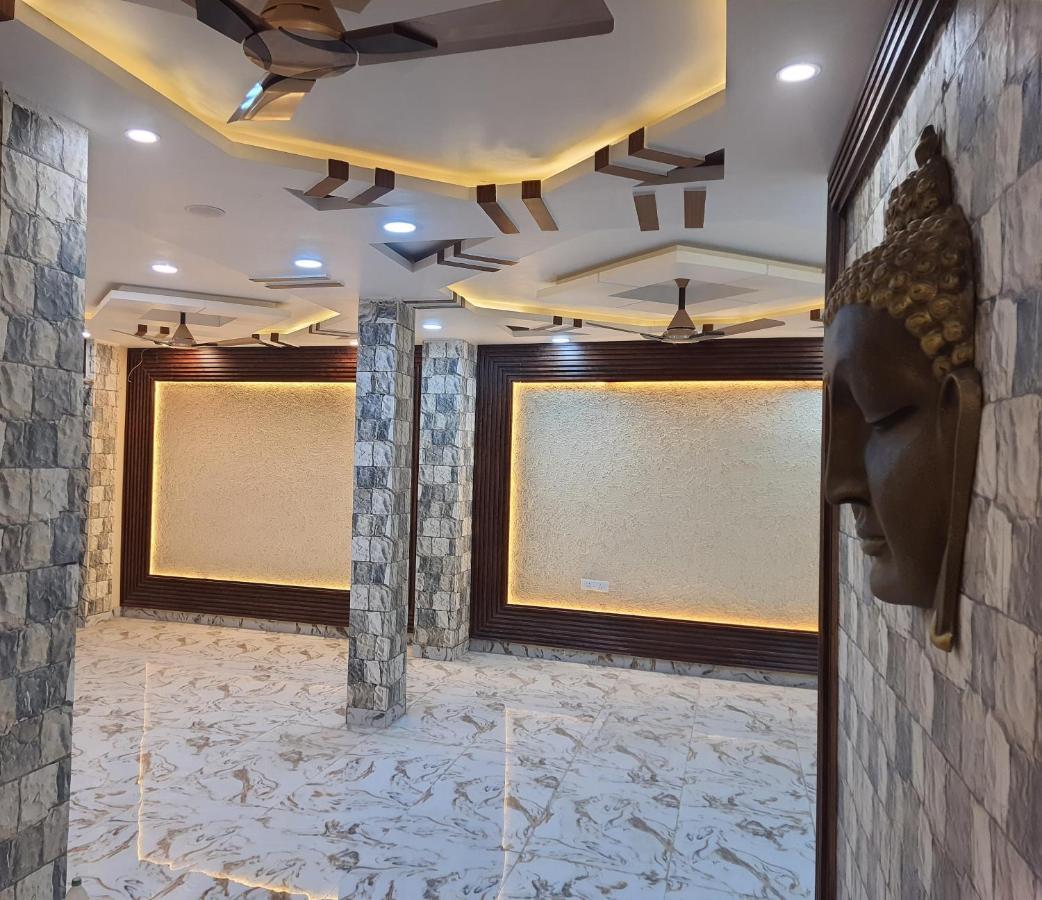 Divine Hotel & Banquet Hall Bhopal Bagian luar foto
