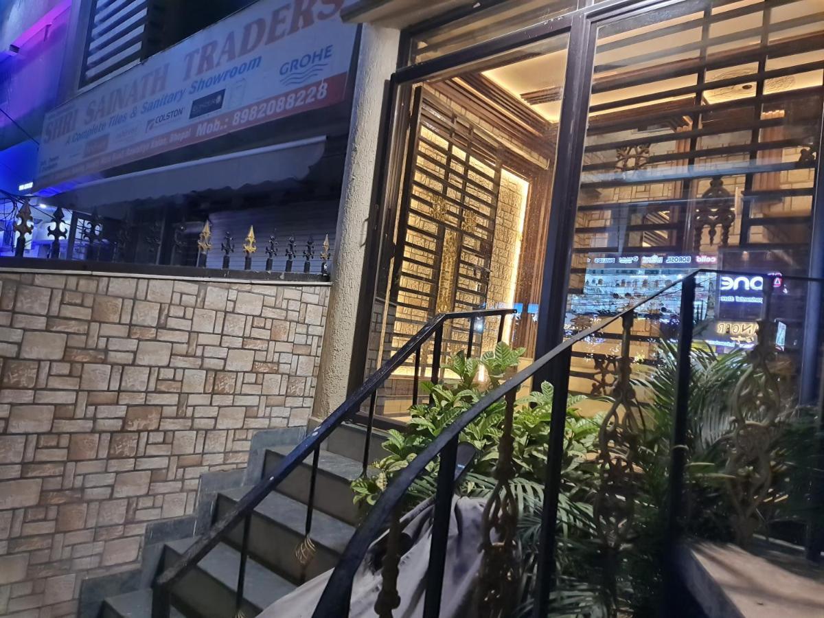 Divine Hotel & Banquet Hall Bhopal Bagian luar foto